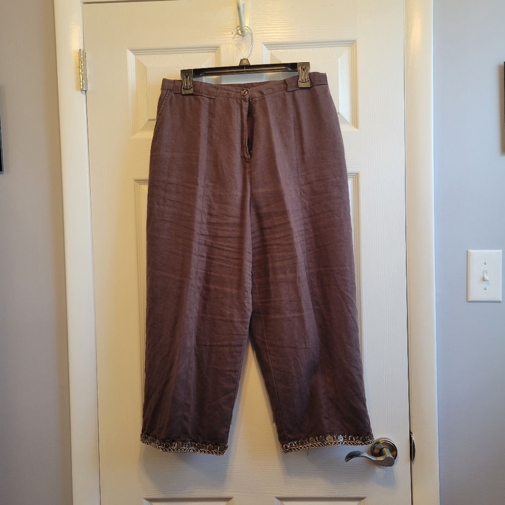 Ladies capris Brown linen with gold embellishments on bottom